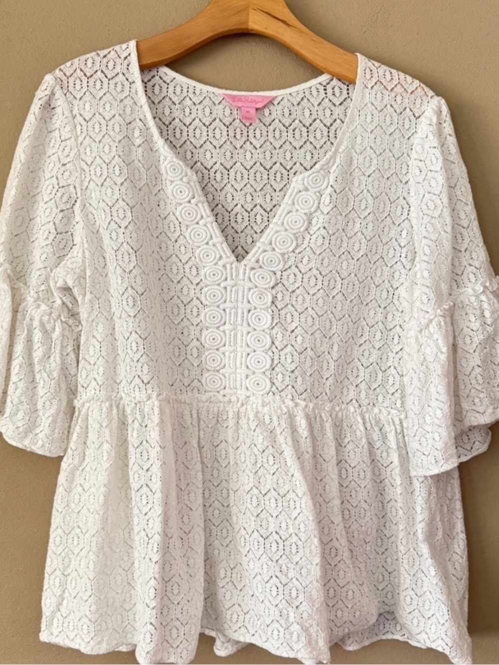 NWT Lilly Pulitzer Size L White Lace Peplum V Neck Flutter Sleeve Blouse - Picture 2 of 7